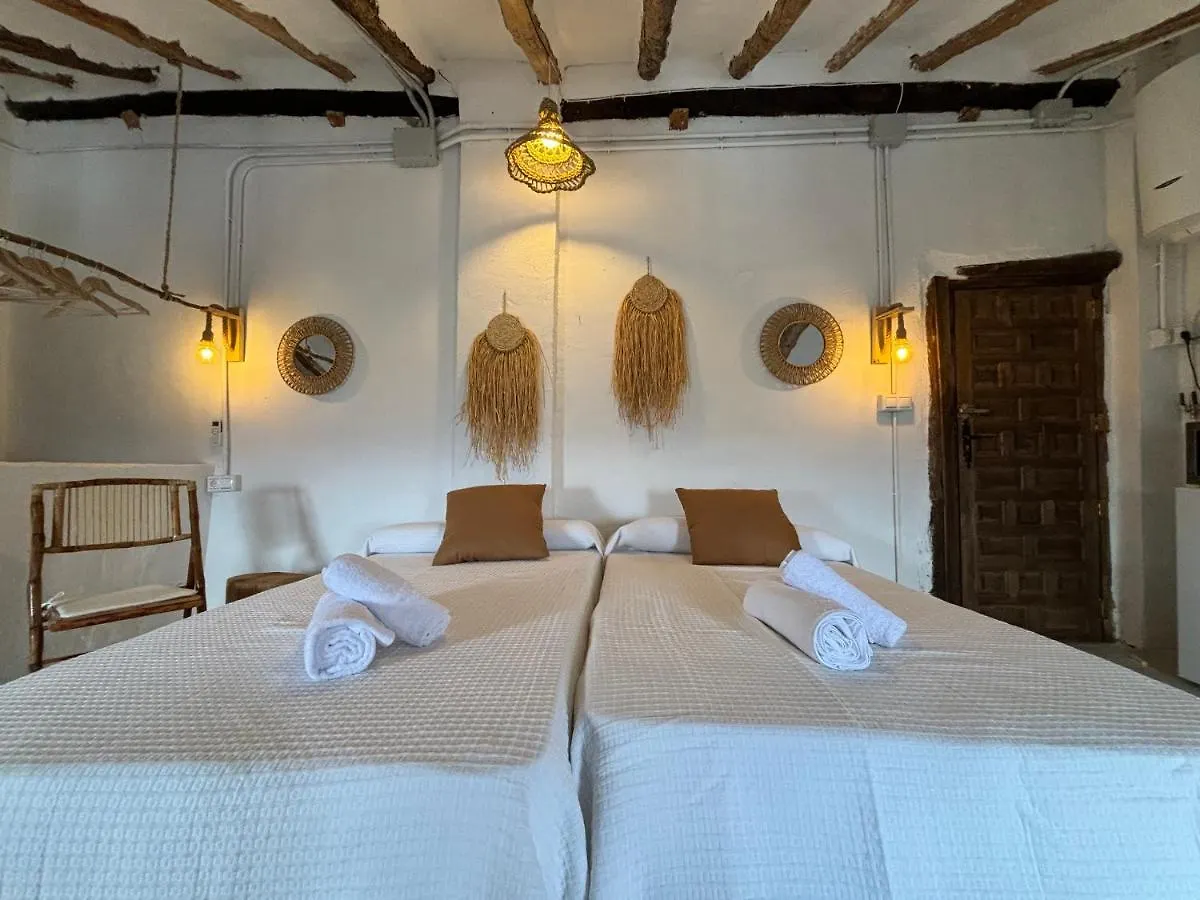 Casa De La Aguadora Villa Iznatoraf